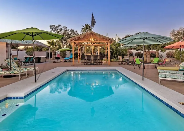 The Peacock Oasis * Phoenix