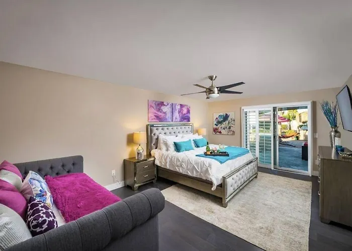 The Peacock Oasis Holiday home Phoenix