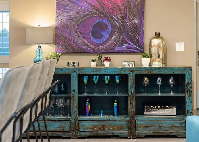The Peacock Oasis * Phoenix